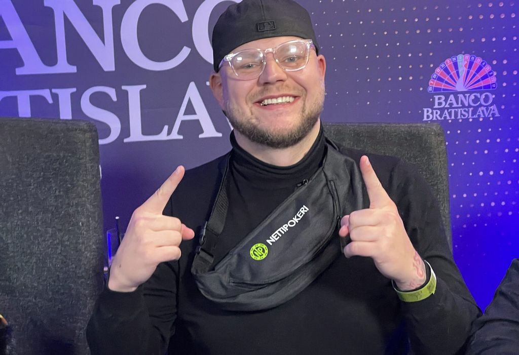 Roosteeni - Nettikasinon sivuston banneri Roosteeni - Nettikasinon sivuston banneri